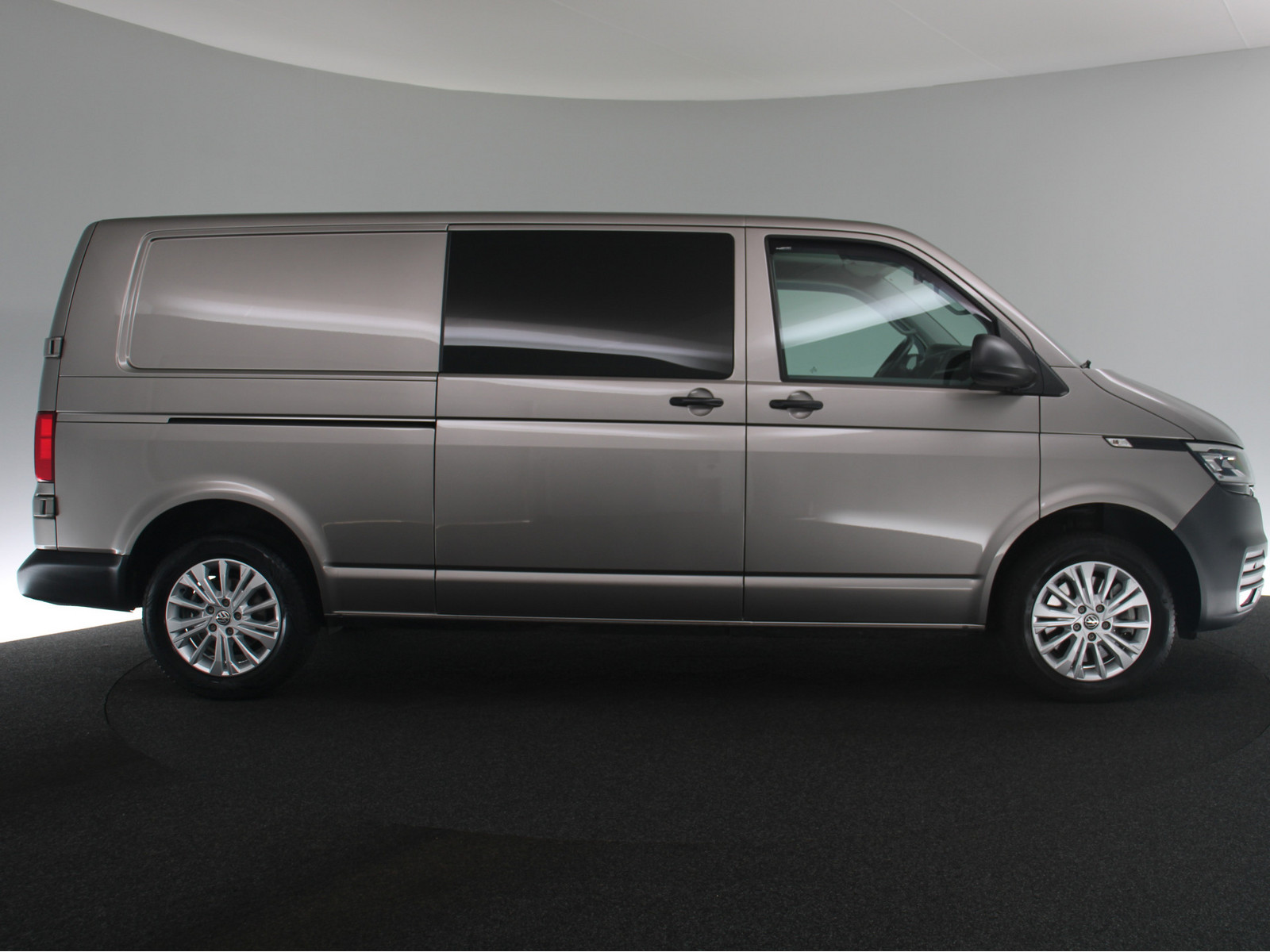 VW T6.1 Transporter Kasten 2.0 TDI PLUS 4M lang Trendline VW T6.1 Transporter Kasten 2.0 TDI PLUS 4M lang Trendline