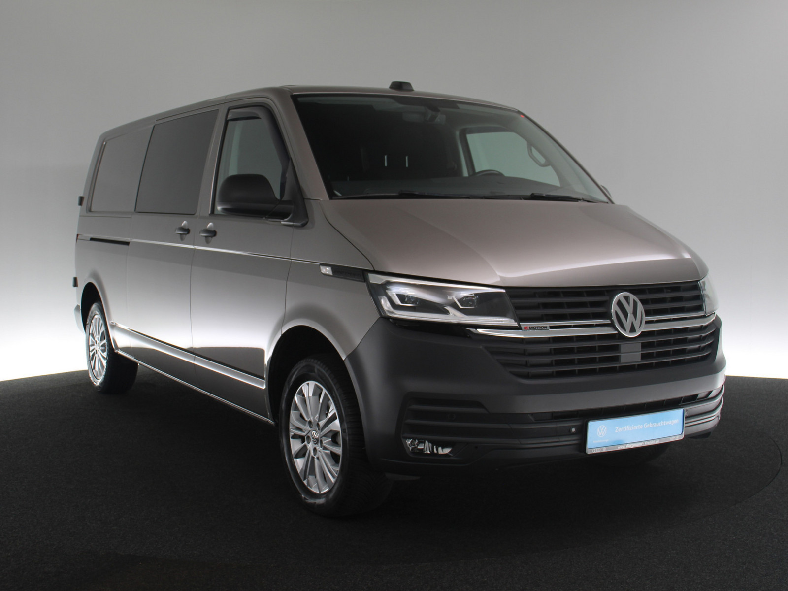 VW T6.1 Transporter Kasten 2.0 TDI PLUS 4M lang Trendline VW T6.1 Transporter Kasten 2.0 TDI PLUS 4M lang Trendline