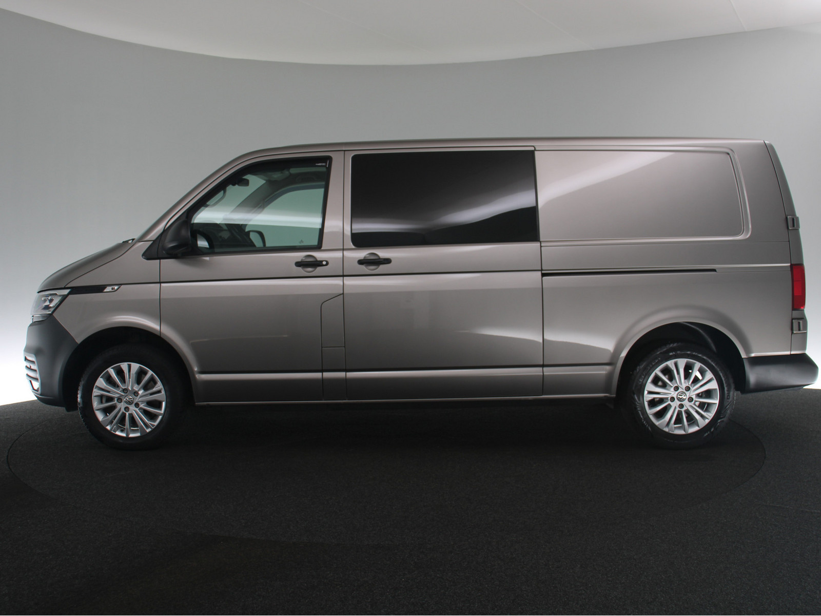 VW T6.1 Transporter Kasten 2.0 TDI PLUS 4M lang Trendline VW T6.1 Transporter Kasten 2.0 TDI PLUS 4M lang Trendline