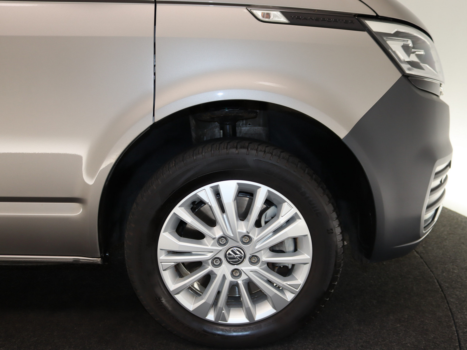 VW T6.1 Transporter Kasten 2.0 TDI PLUS 4M lang Trendline VW T6.1 Transporter Kasten 2.0 TDI PLUS 4M lang Trendline