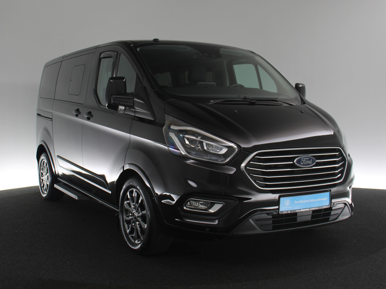 FORD Tourneo Custom 2.0 TDCi 310 L1 Tourneo FORD Tourneo Custom 2.0 TDCi 310 L1 Tourneo
