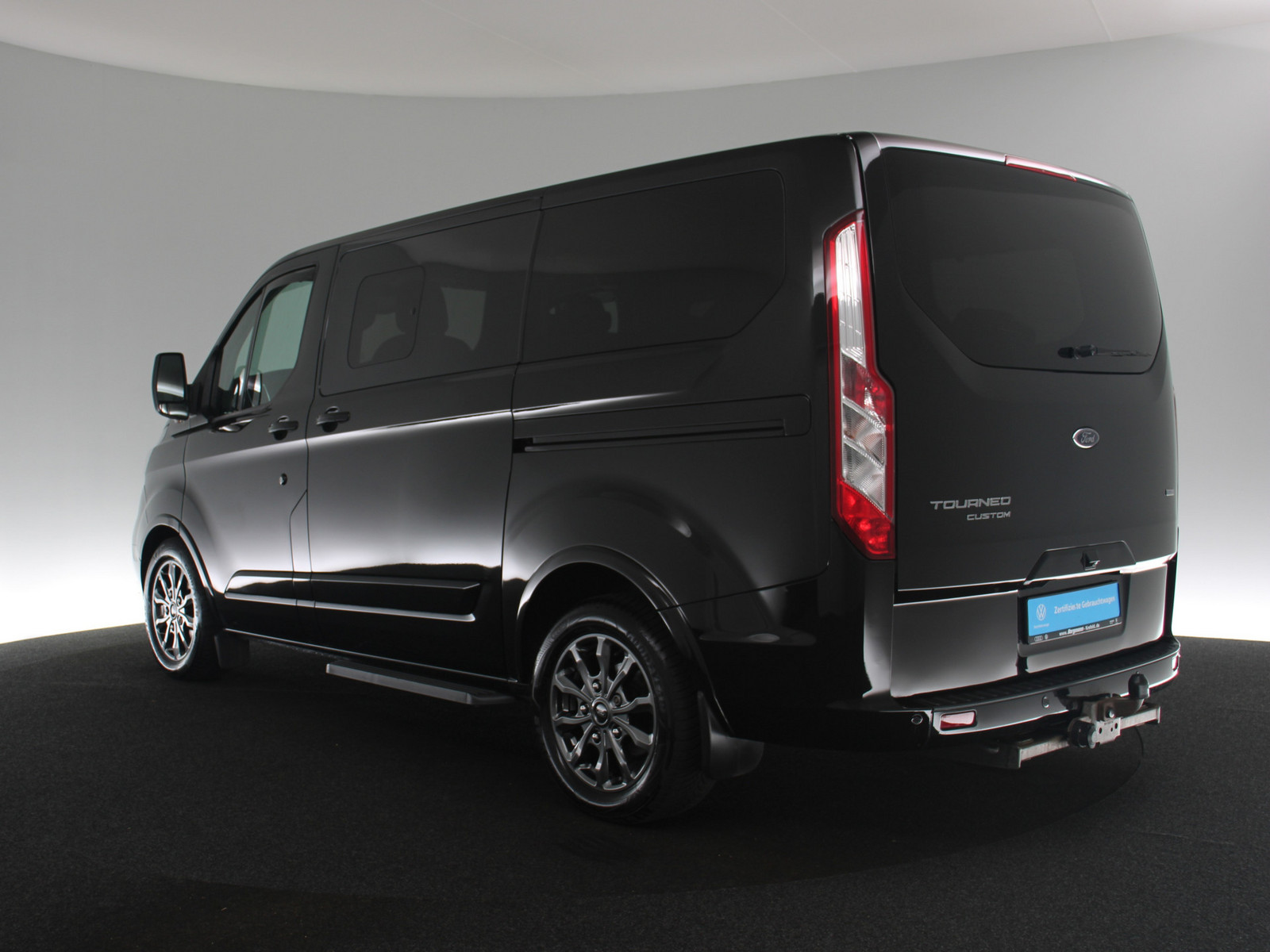 FORD Tourneo Custom 2.0 TDCi 310 L1 Tourneo FORD Tourneo Custom 2.0 TDCi 310 L1 Tourneo