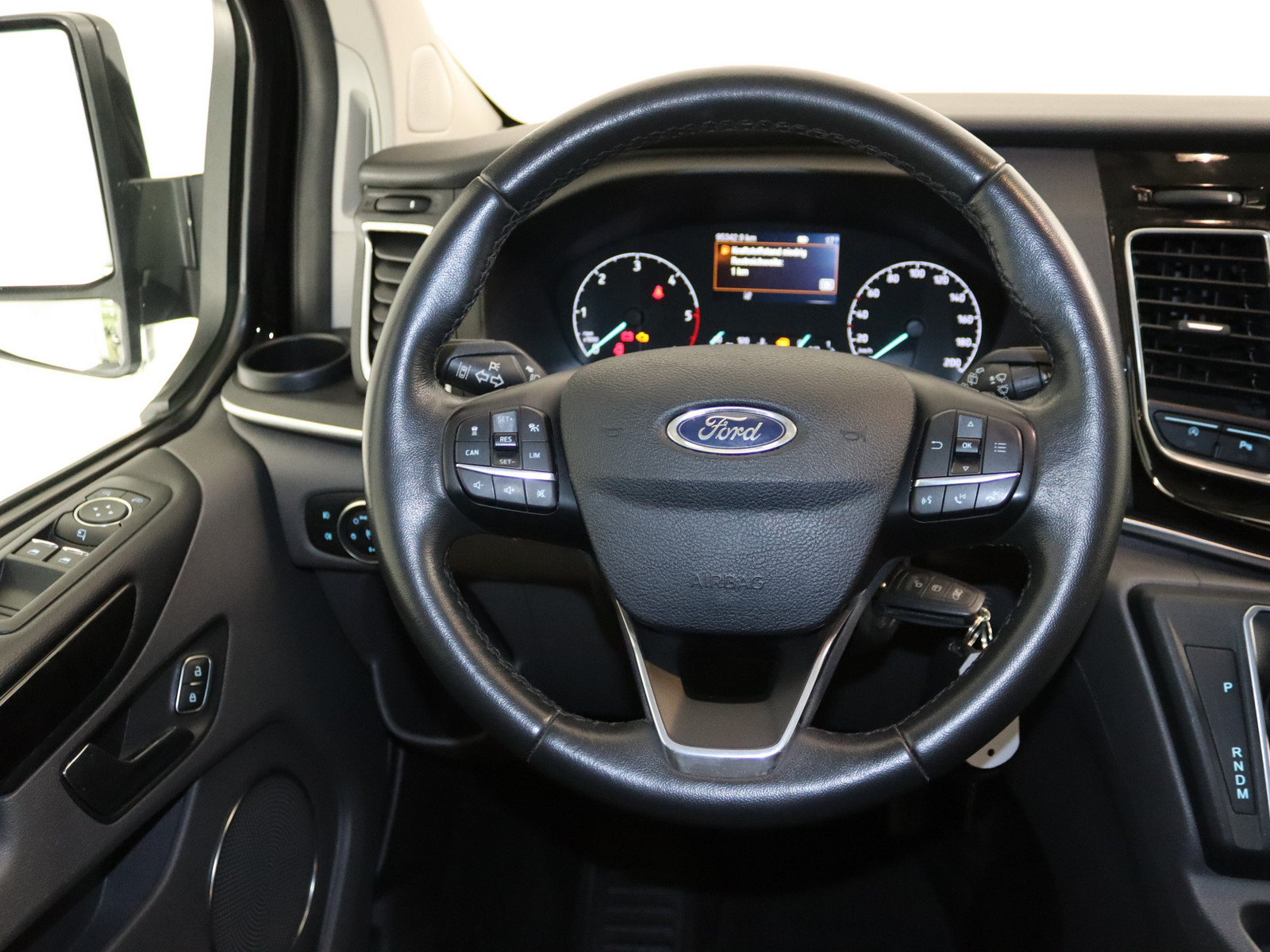 FORD Tourneo Custom 2.0 TDCi 310 L1 Tourneo FORD Tourneo Custom 2.0 TDCi 310 L1 Tourneo
