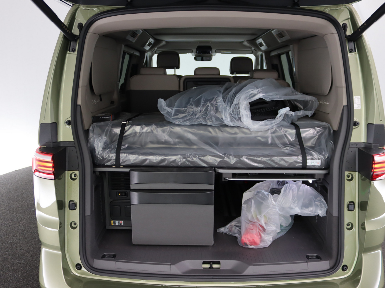 VW California Beach Camper 2.0 110 kW TDI LÜ VW California Beach Camper 2.0 110 kW TDI LÜ