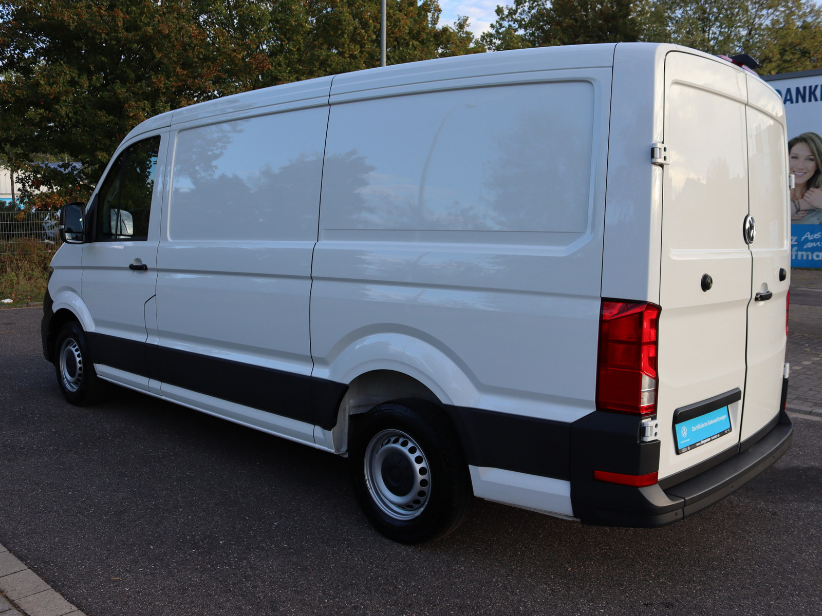 VW Crafter 35 2.0 TDI L2H1 FWD VW Crafter 35 2.0 TDI L2H1 FWD