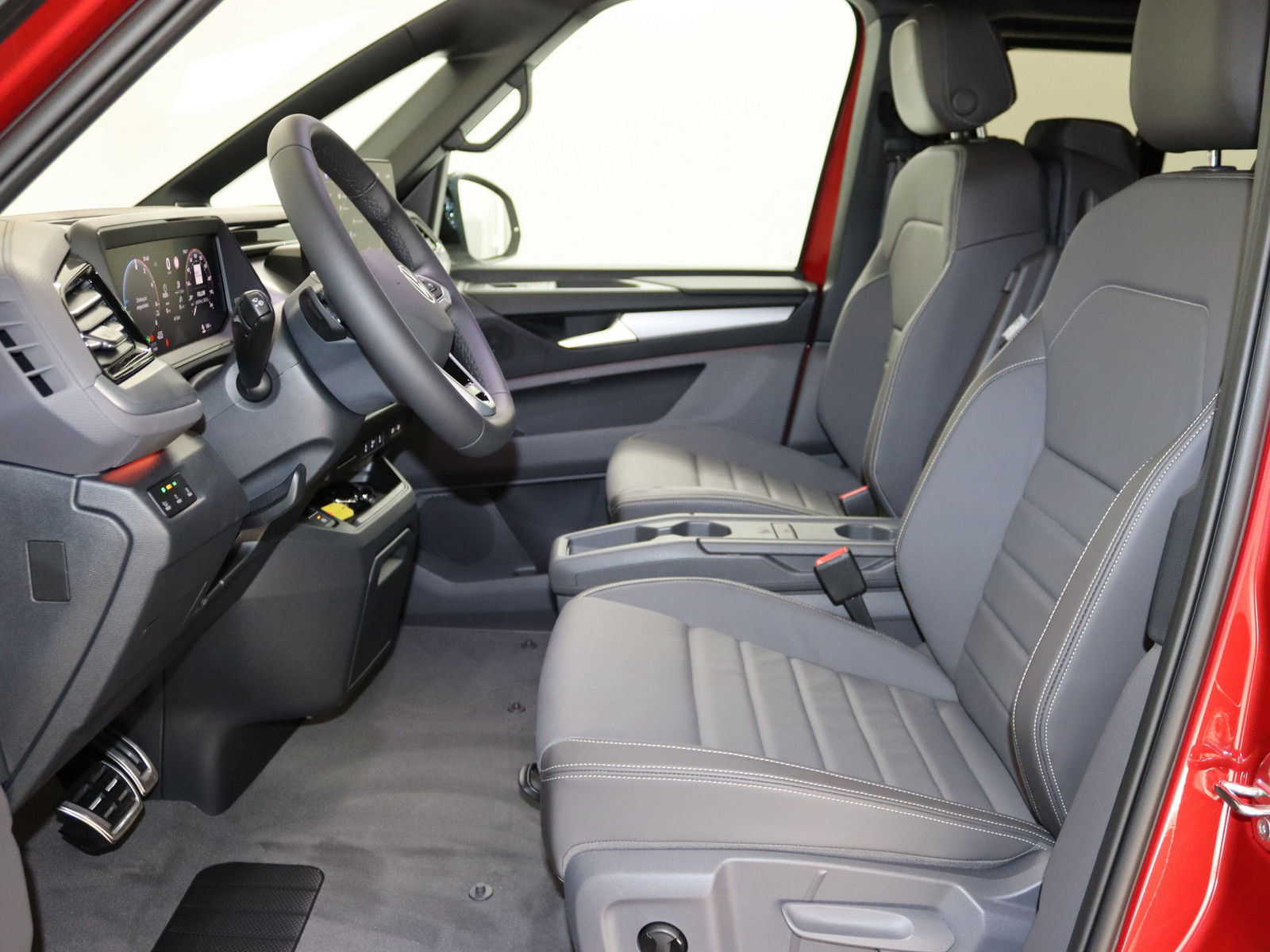 VW T7 Multivan Life 1,5 l 130 kW eHybrid VW T7 Multivan Life 1,5 l 130 kW eHybrid