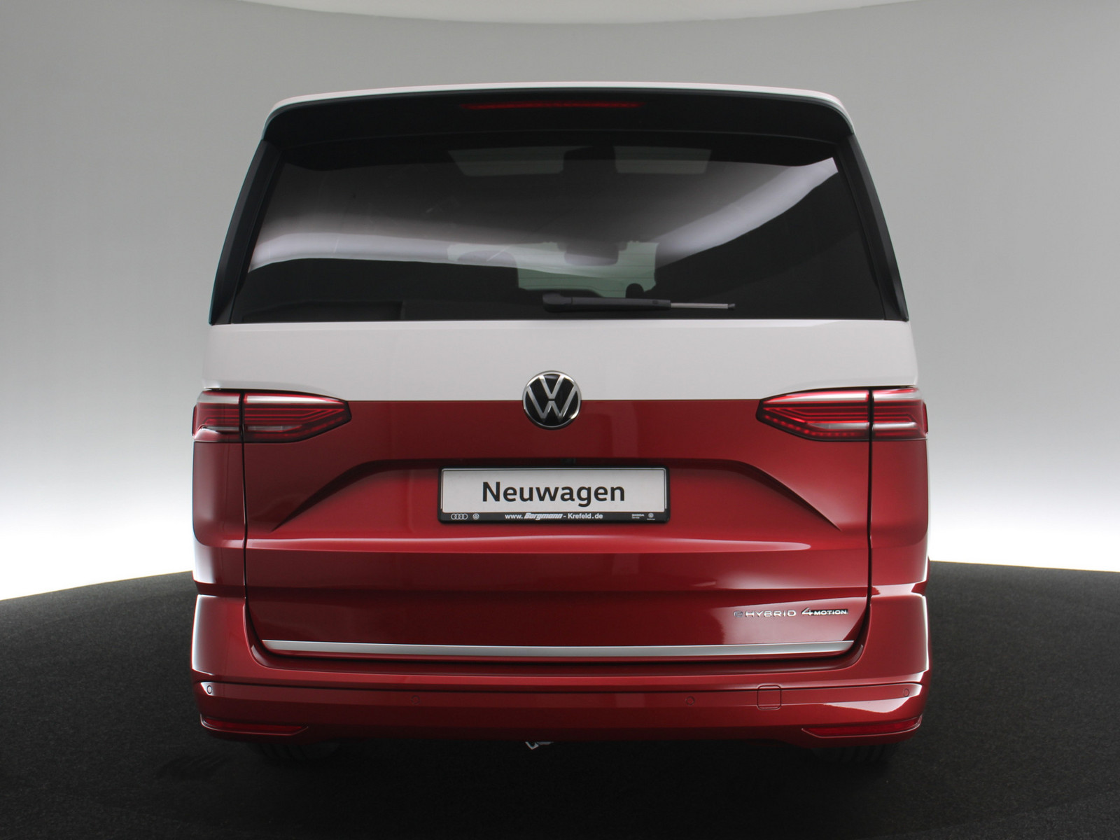 VW T7 Multivan Life 1,5 l 130 kW eHybrid VW T7 Multivan Life 1,5 l 130 kW eHybrid