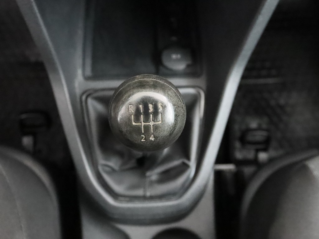 VW Caddy Kasten TDI Klima+PDC