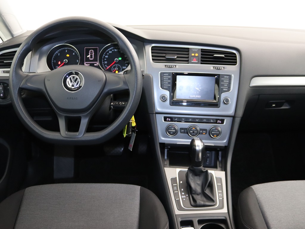 VW Golf VII Trendline 1.6 TDI DSG KLIMA+PDC