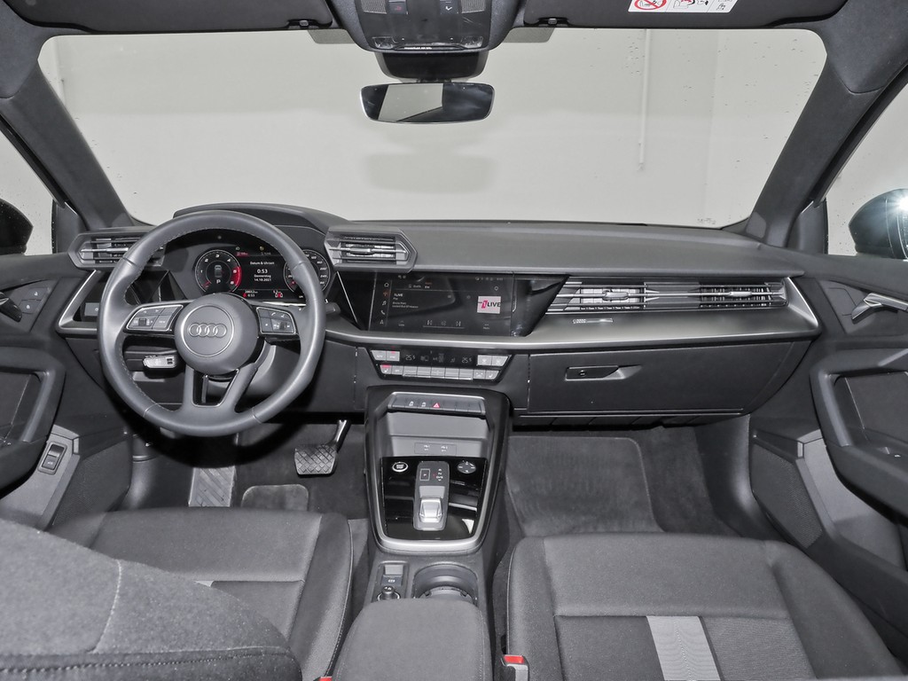 AUDI A3 Limousine 35 TDI S tronic MMI Navi plus virtual cockpit 