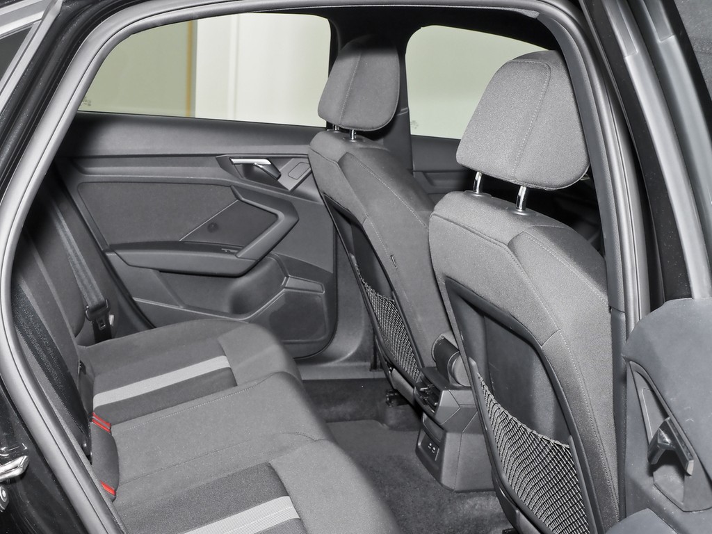 AUDI A3 Limousine 35 TDI S tronic  S line MMI Navi plus Komfortschlüssel