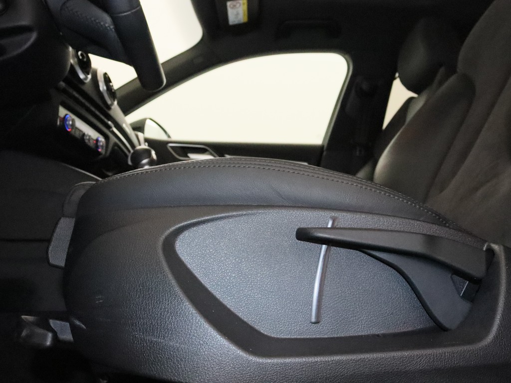 AUDI A3 Sportback 35 TFSI S tronic S line+B&O+Panorama+Xenon