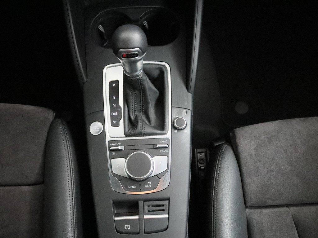 AUDI A3 Sportback 35 TFSI S tronic S line+B&O+Panorama+Xenon