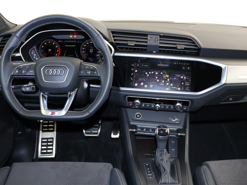 AUDI Q3 Sportback 35 TFSI S tronic S line Panorama LED MMI Navi plus