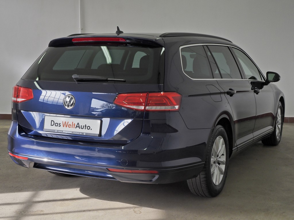 VW Passat Variant 1.6TDI COMFORTLINE, Navi,LED,AHK