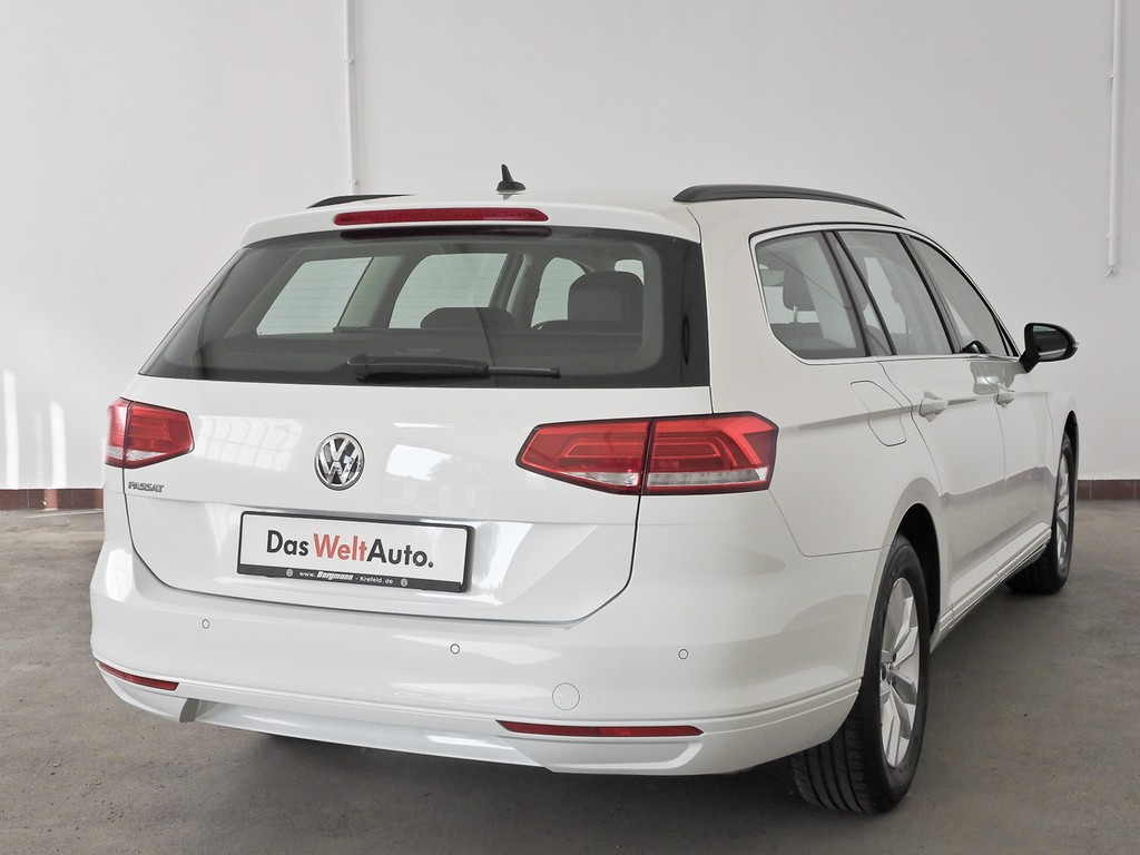 VW Passat Variant 1.5TSI COMFORTLINE, Navi,Sitzhzg.