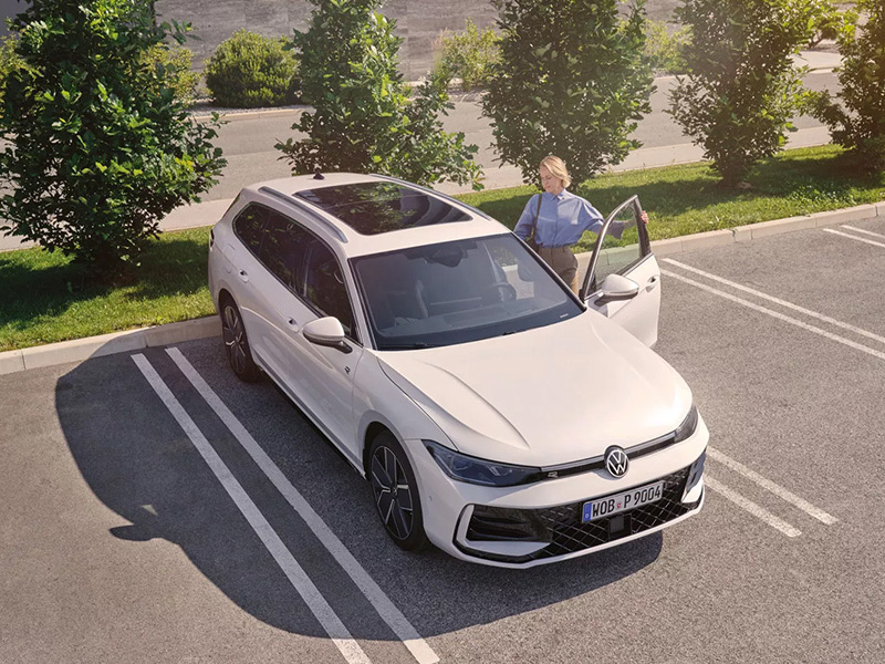 VW Passat R-Line eHybrid 