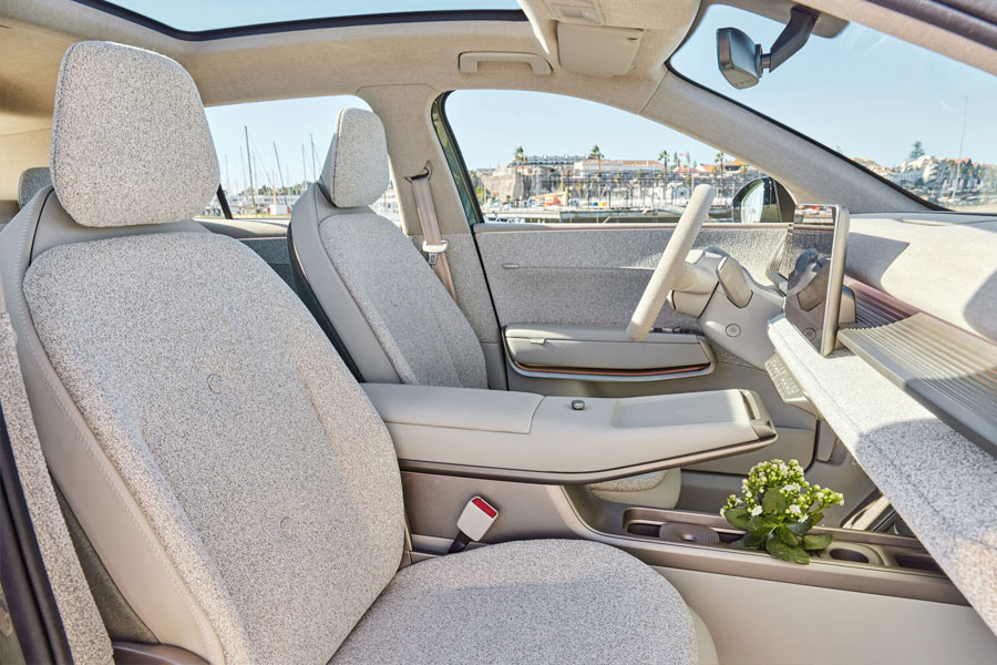 Die neuen vorderen Sitze des neuen VW ID. Cross Concepts