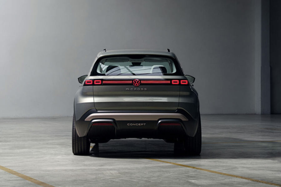 Der neue VW ID.Cross Concept in grau von hinten
