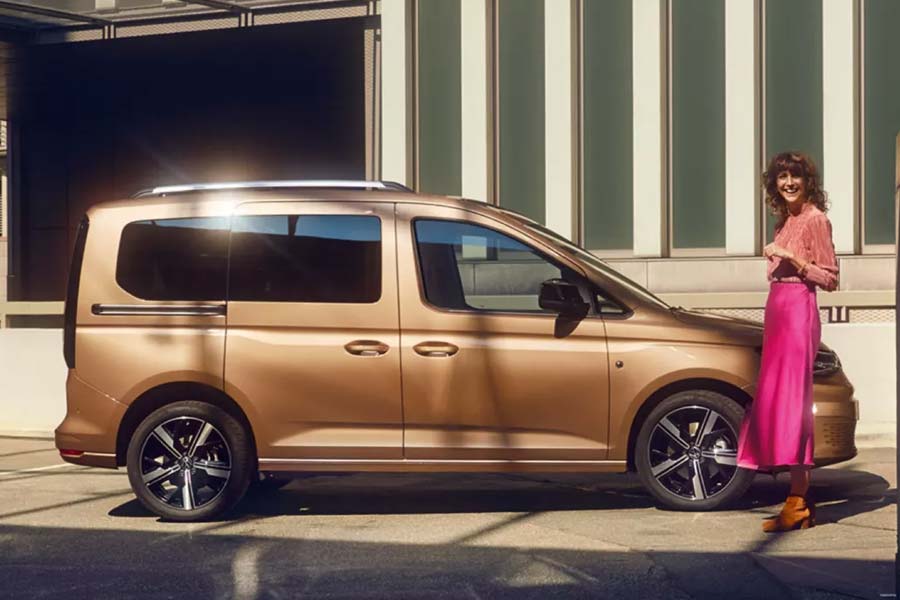 Der VW Caddy 5-Sitzer von der Seite