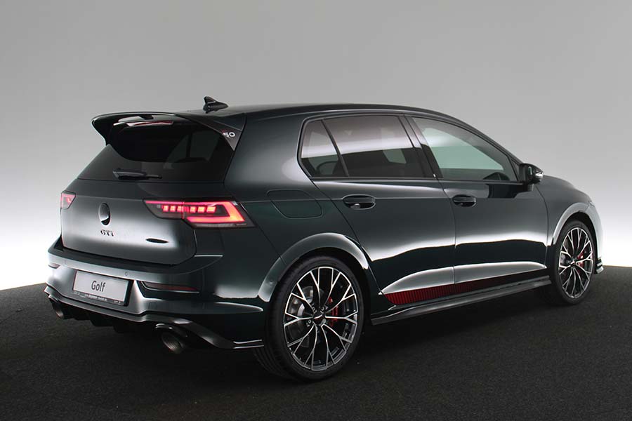 Der neue VW Golf GTI EDITION 50 von hinten