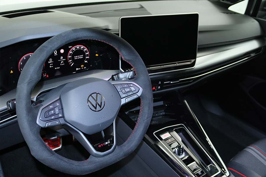Der neue VW Golf GTI EDITION 50 von innen
