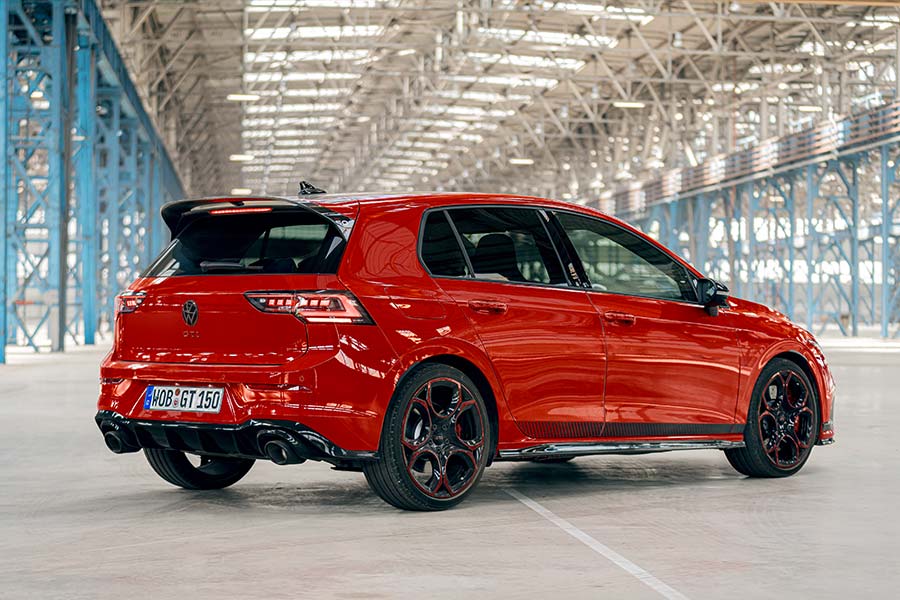 Der neue VW Golf GTI EDITION 50 von hinten Der neue VW Golf GTI EDITION 50 von hinten