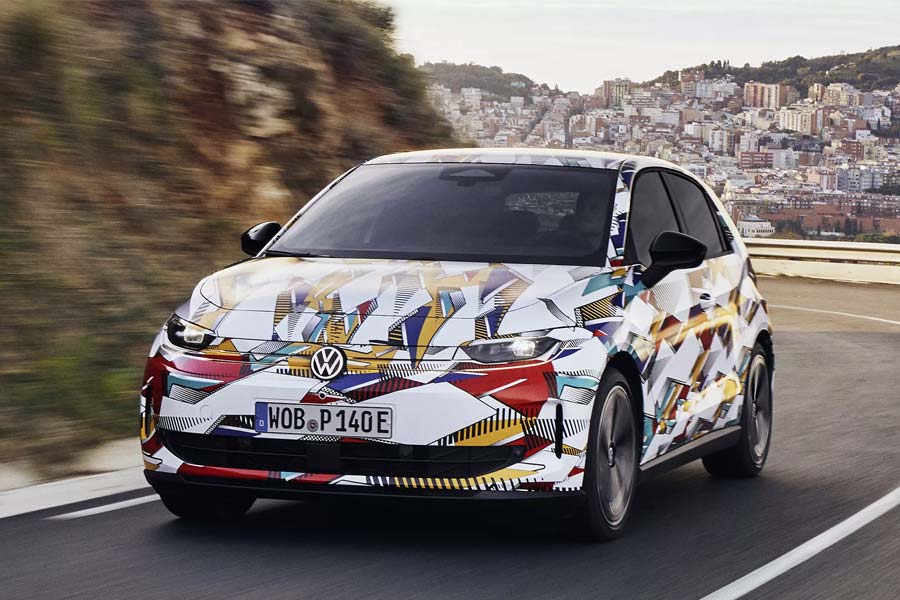 Der neue VW ID. Polo während der Fahrt